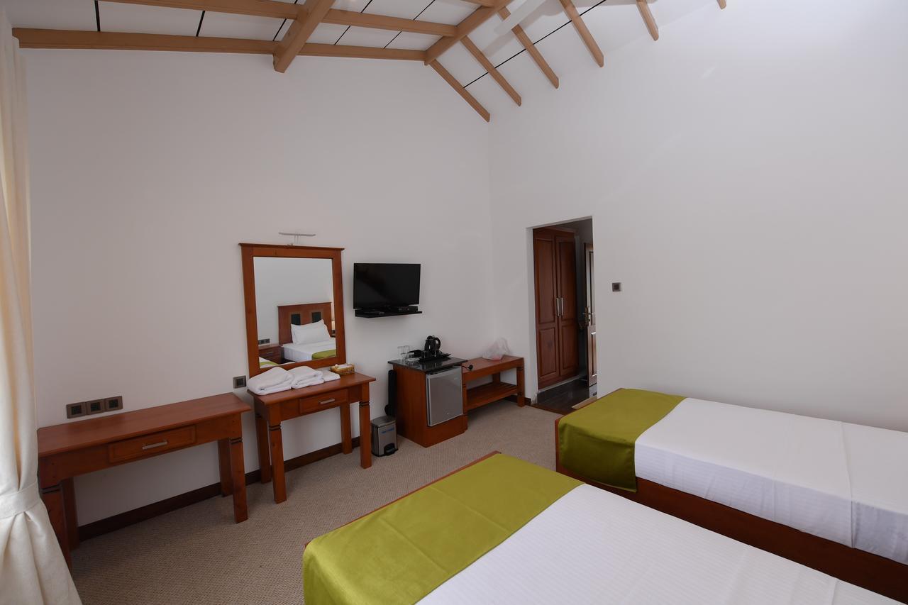 Seasons Hotel Kurunegala Dış mekan fotoğraf